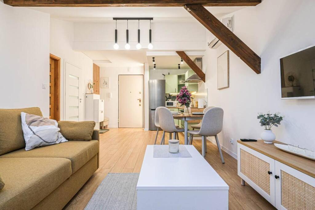 Cozy Loft Under The Wawel Sky Apartment Krakow Exterior photo